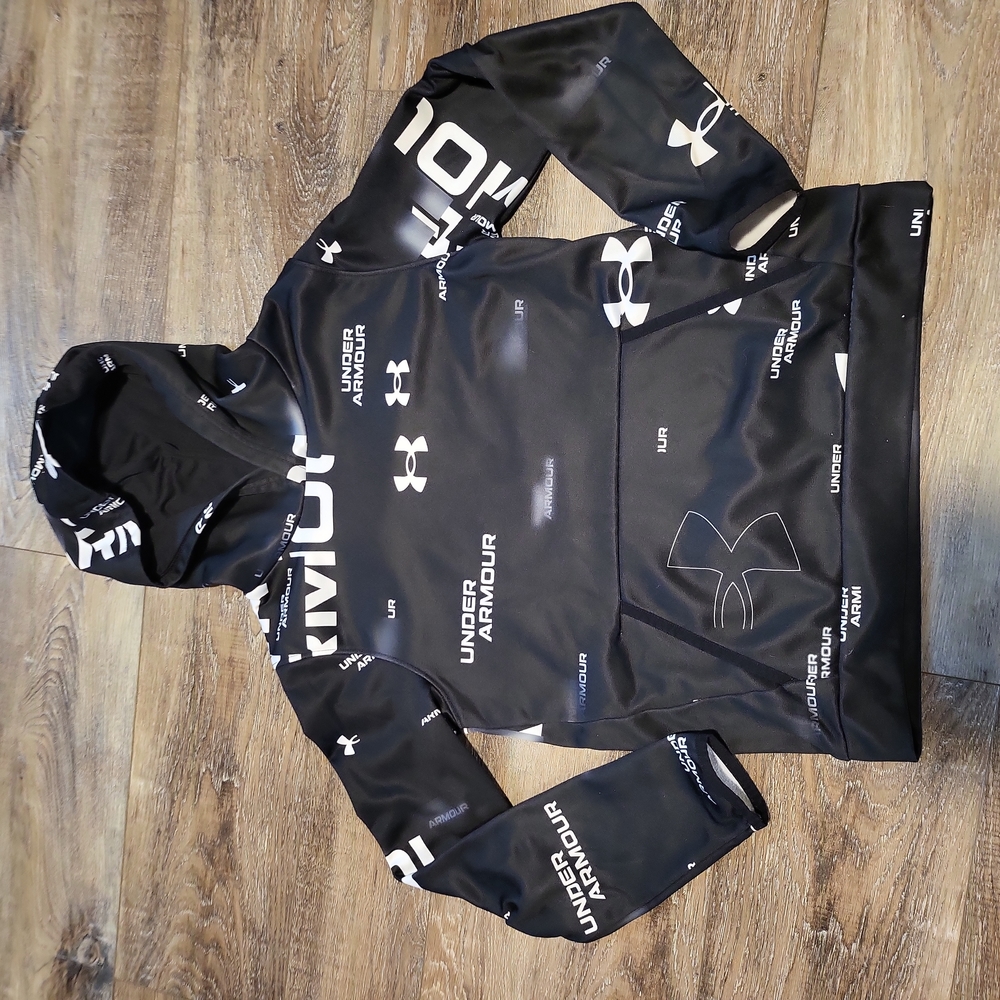 Under Armour hoodie youth medium